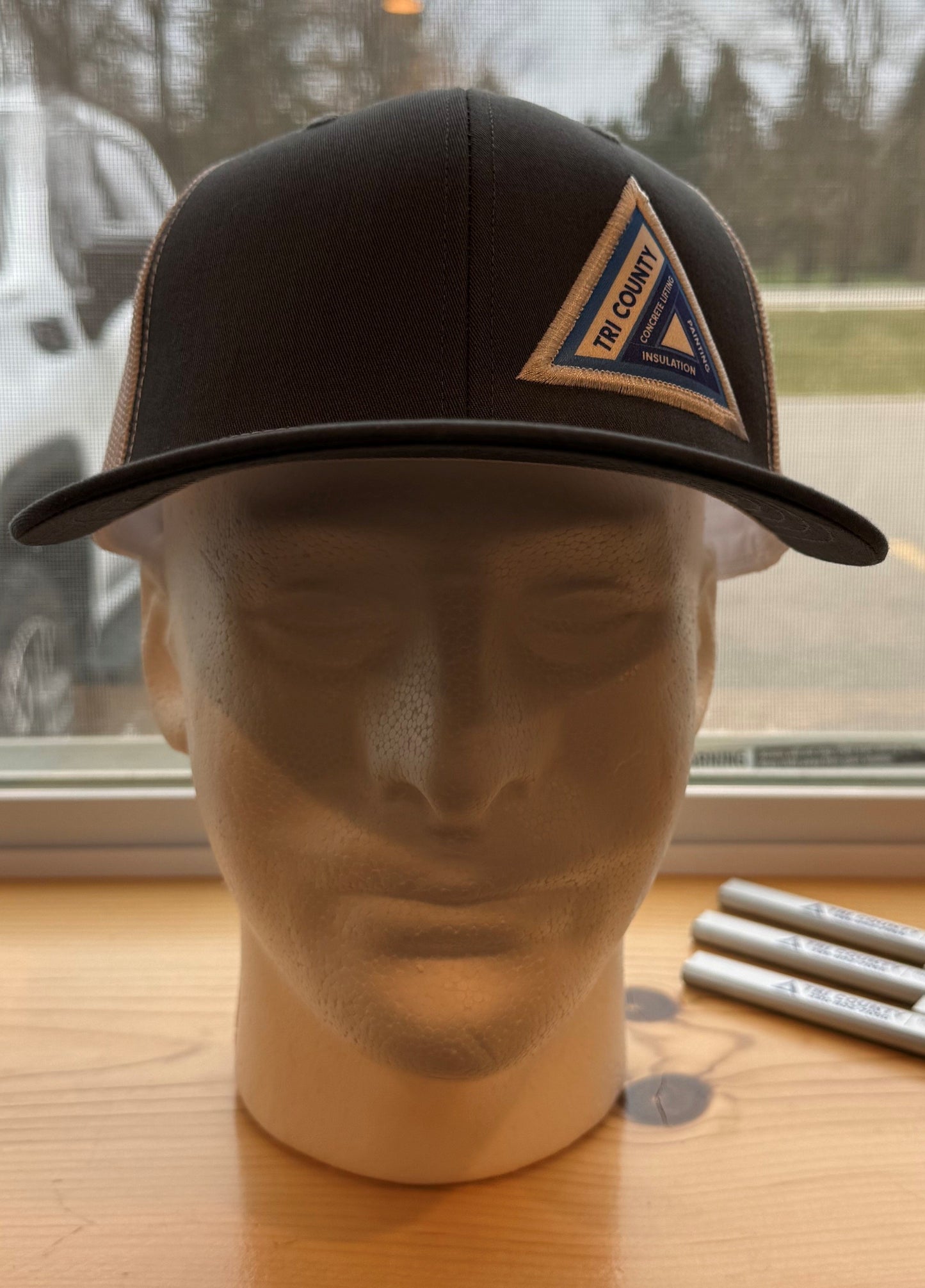 Richardson - Trucker snapback Cap with triangle patch